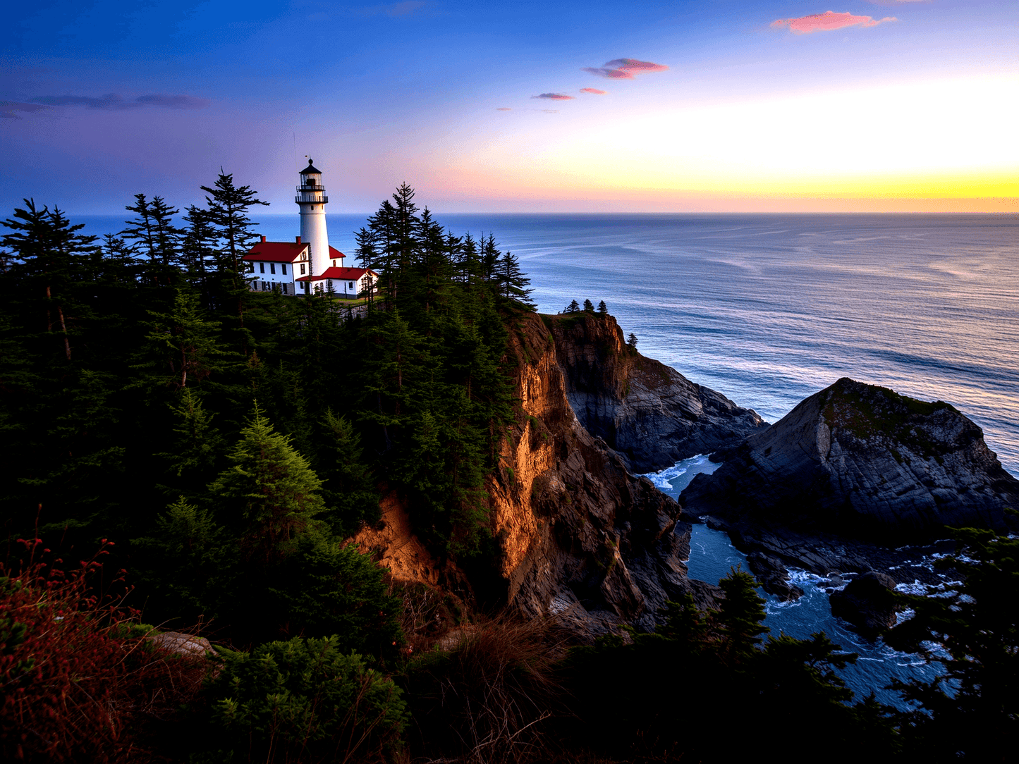 Heceta Head Lighthouse At Su