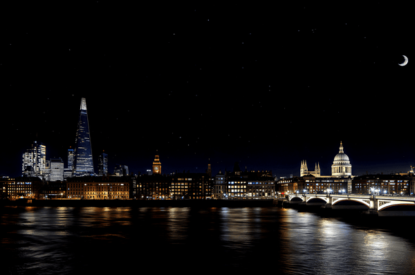 London England skyline at ni